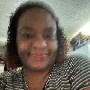 Meet your Posher, Marielle